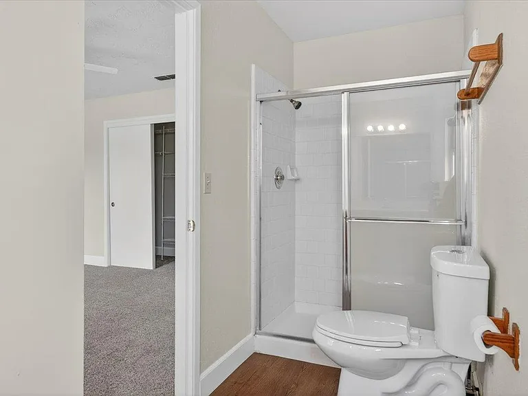 2176 E Decatur Ave — Photo 21