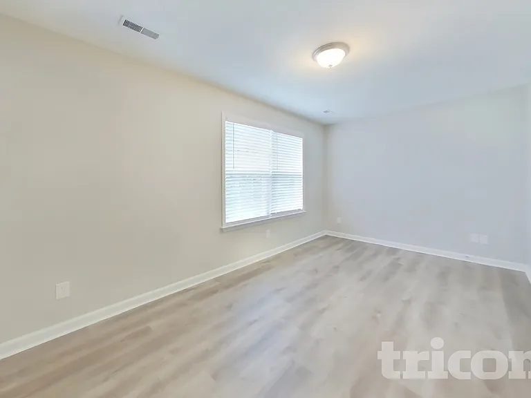 1856 Emily Ln — Photo 14