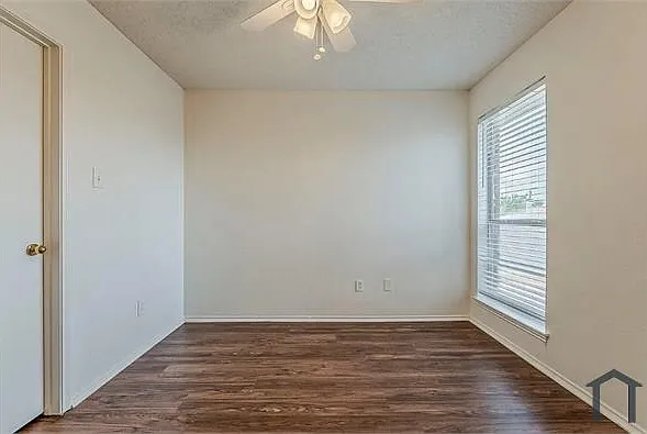 7702 Harbor Dr — Photo 23