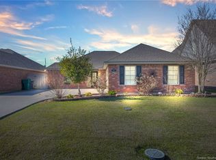 102 Pecan St, Iowa, LA 70647