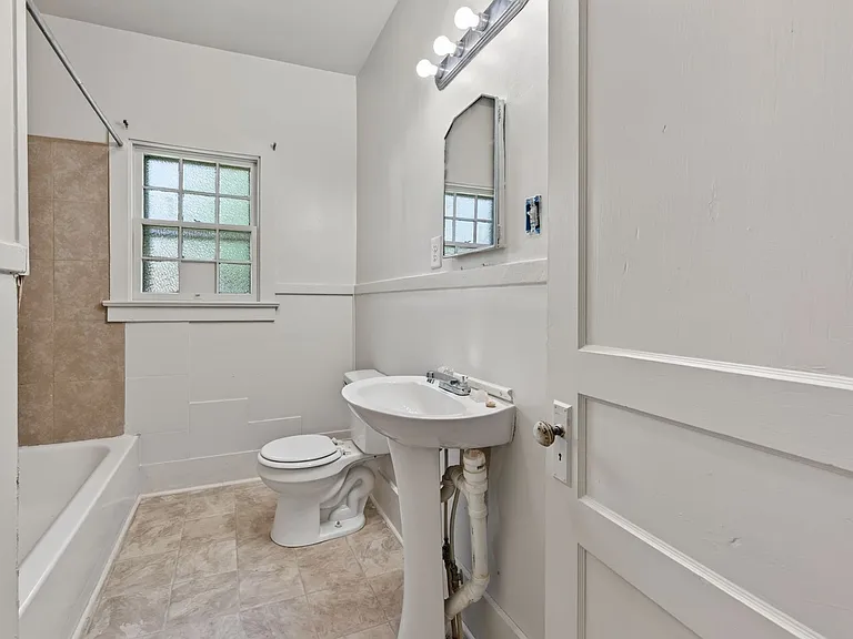251 Forbes Ave — Photo 24