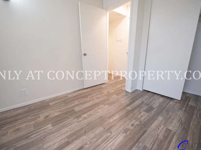 Foothill Terrace — Photo 187