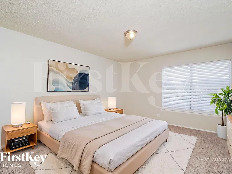 14219 N Hills Village Dr — Photo 14