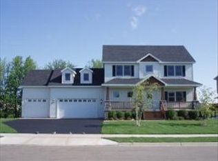 1605 Pebble Creek Dr, Sartell, MN 56377