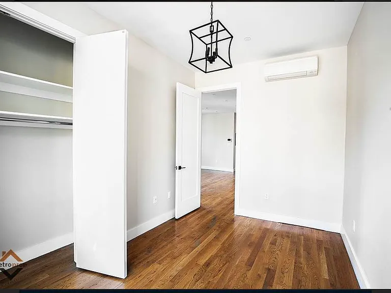 554 Dekalb Ave #3A — Photo 4