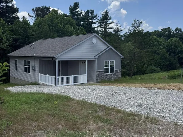 342 Elm St, New Straitsville, OH 43766