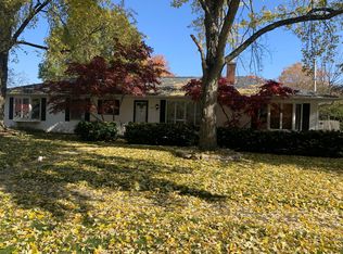 446 Carilla Ln, Columbus, OH 43228