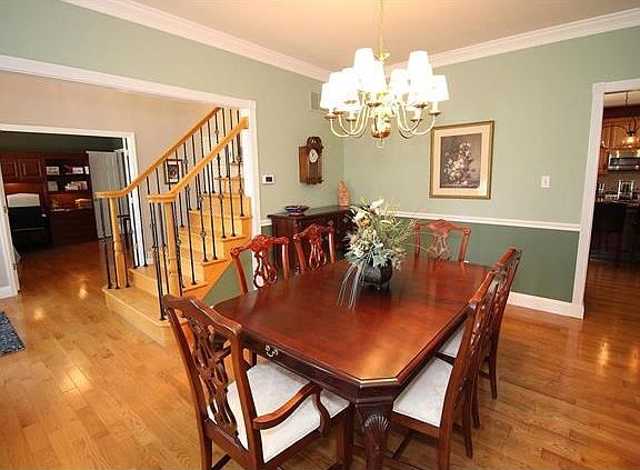 Formal dining room