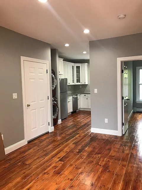 2 bed, 720 sqft, $2,450 — Photo 4