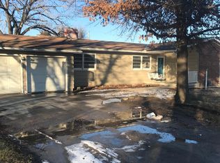 222 W Virginia Rd, Andover, KS 67002