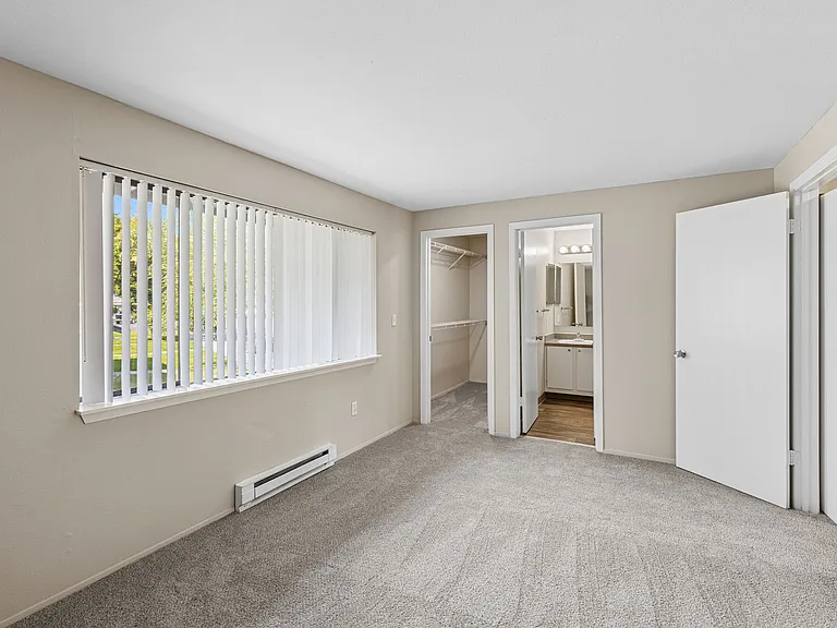 Glen Park At West Campus — Photo 18