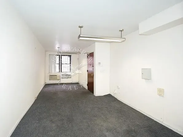 252 E 89th St APT 1D, New York, NY 10128