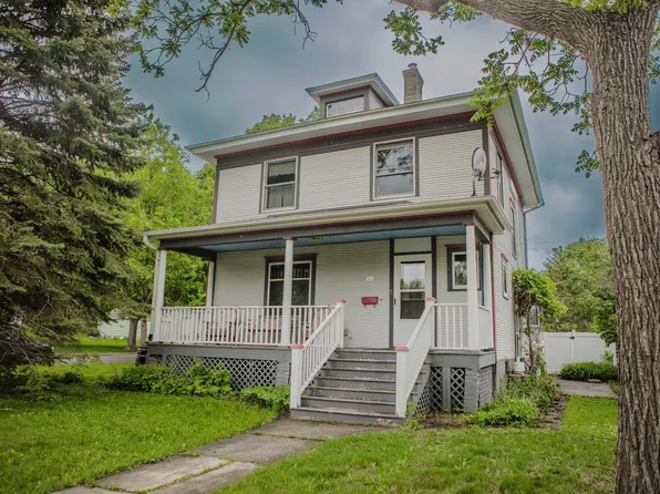 210 E 6th St, Morris, MN 56267