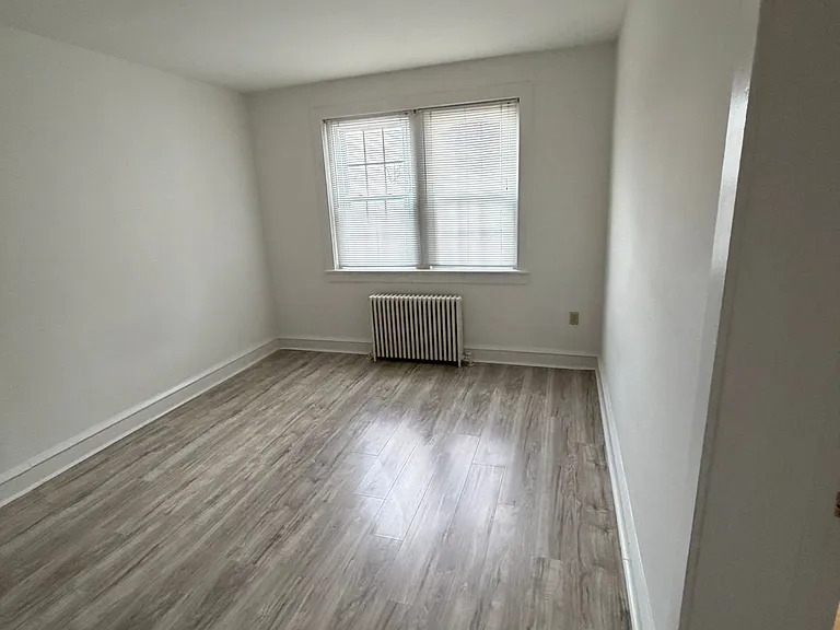 95 N Main St — Photo 3