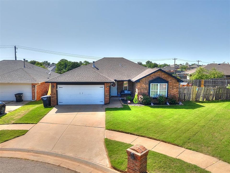 1st image of 625 SW 38th Pl