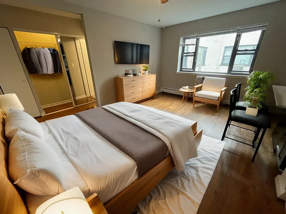 Studio, 1.0 bath, 411 sqft, $1,871 — Photo 1