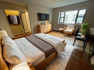 525-26 W Oakdale Ave #310, Chicago, IL 60657
