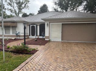 511 Loma Paseo Dr, Lady Lake, FL 32159