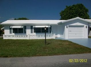 2305 SW 20th Way, Boynton Beach, FL 33426