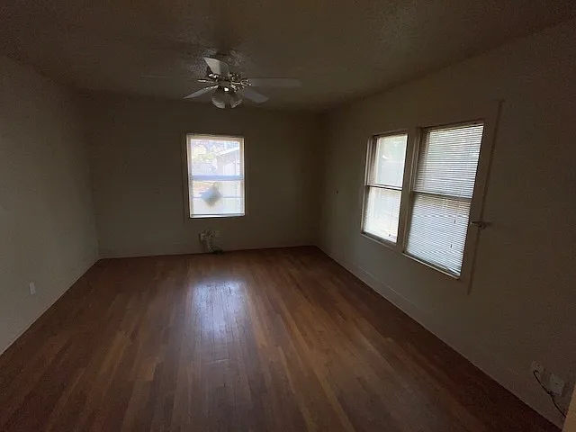 2512 20th Street - PM1 - 1 — Photo 3