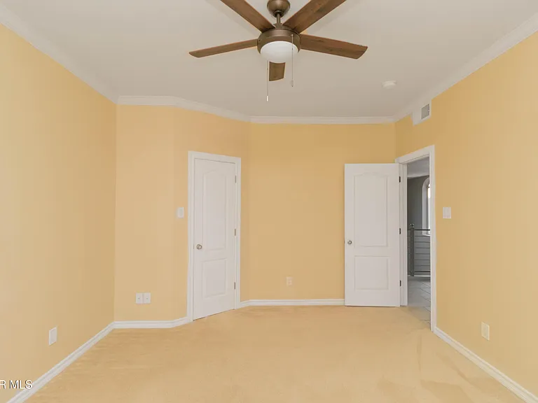4744 Excalibur Dr — Photo 42