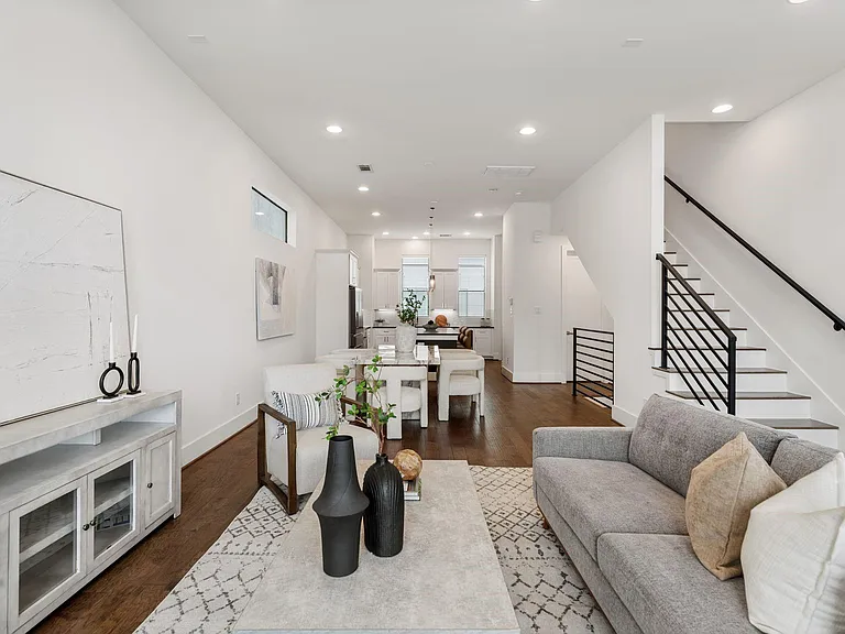 5713 Larkin St #A — Photo 12