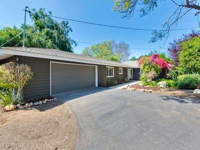 27319 Oakmont Rd, Valley Center, CA, 92082