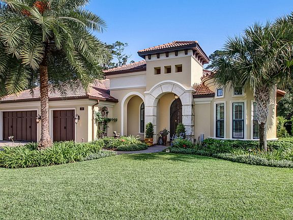 3rd image of 208 Mariela Ct
