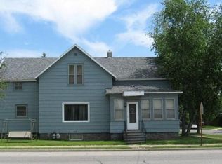 1362 Pierce Ave, Marinette, WI 54143