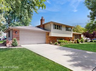 10732 Saint Joseph Ct, Mokena, IL 60448