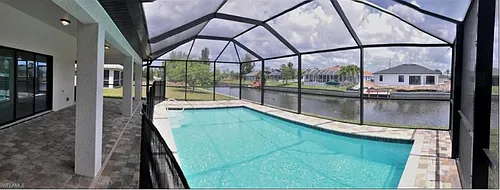 815 SW 11th Ct Photo 1