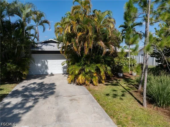 208 NE 9th Ave, Cape Coral, FL 33909