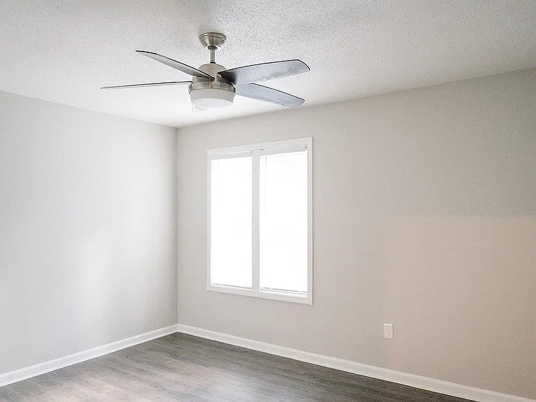216 N Hollywood St #4 — Photo 11