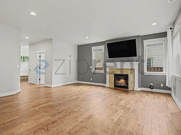 28623 Greenway Dr — Photo 10