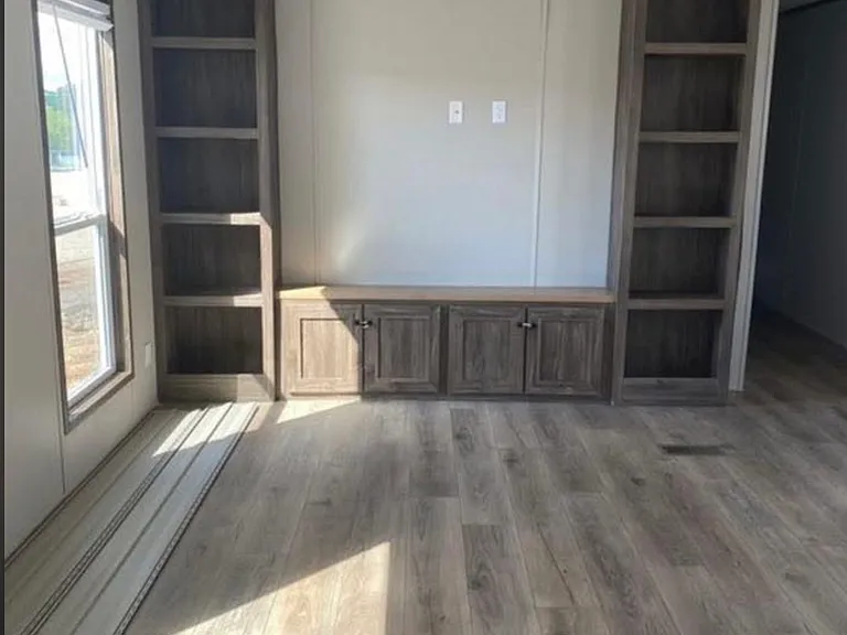 161 Private Road 6047 — Photo 9
