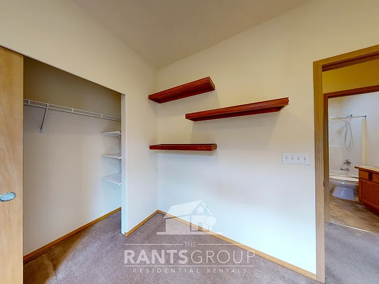 8242 Bainbridge Loop NE — Photo 11