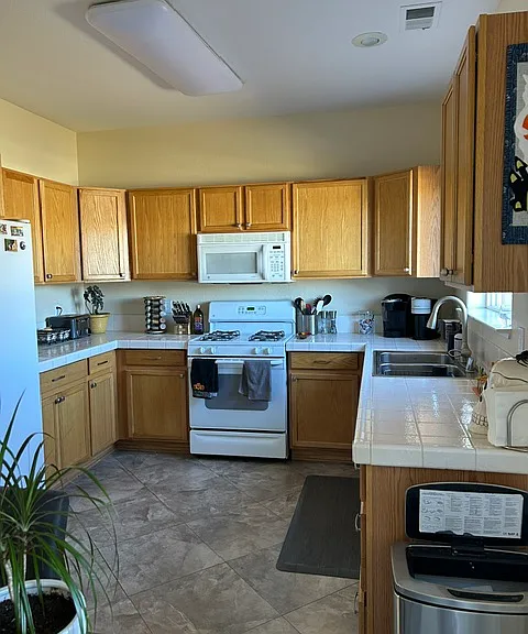 4647 Kathleen Denise Ln — Photo 2