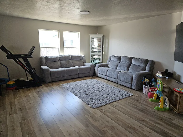 11727 Webster St — Photo 3