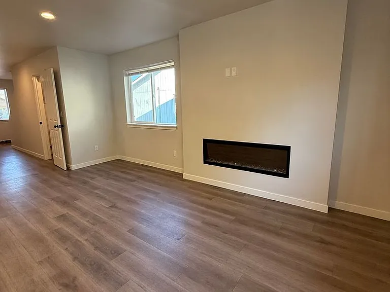 47 Samantha Ct — Photo 7