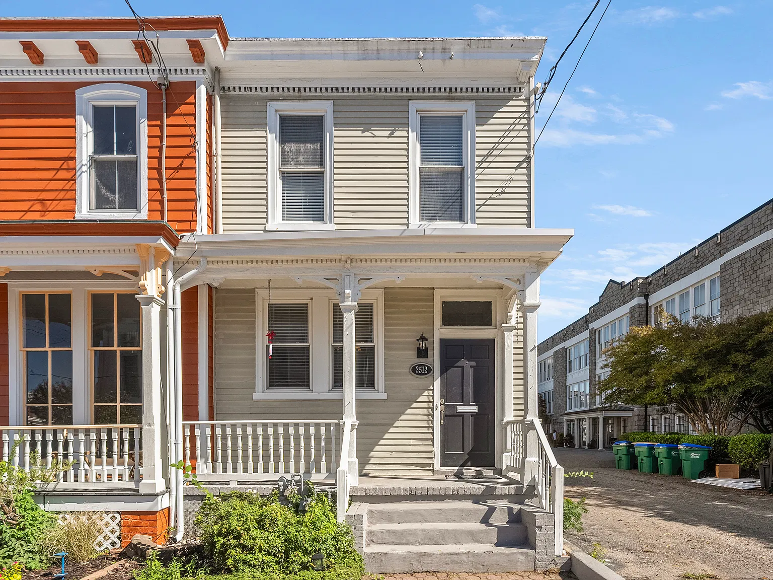 2512 E Leigh St — Photo 2