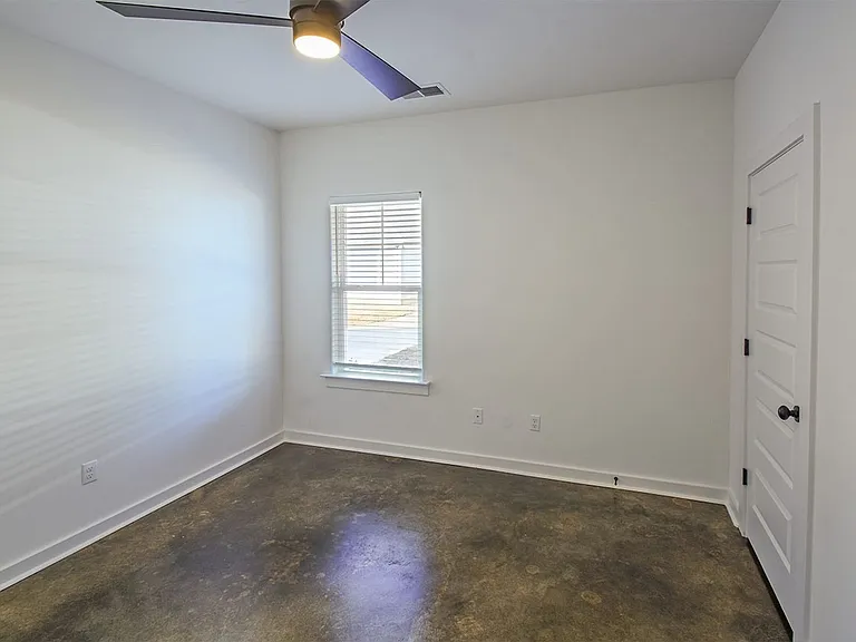 3739 Kearney Ave — Photo 10