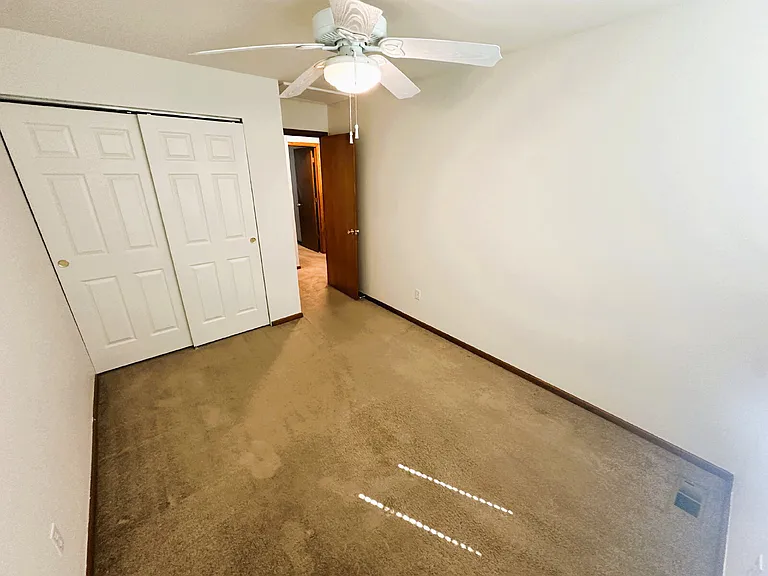 10542 Holyoke Dr — Photo 16