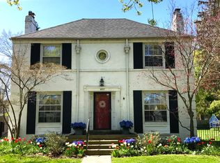 425 Champine Pl, Grosse Pointe Farms, MI 48236