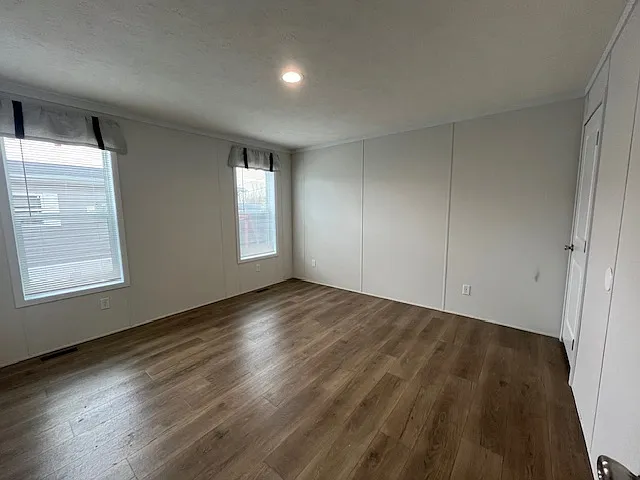 11 Meadows — Photo 16