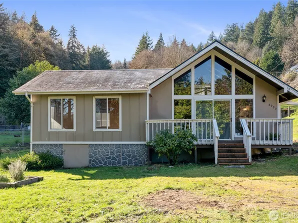 8990 SE Colvos Drive, Olalla, WA 98359