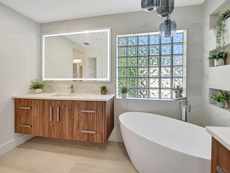 11287 Vivero Ave — Photo 16