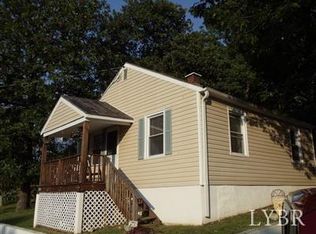 673 Wright Shop Rd, Madison Heights, VA 24572