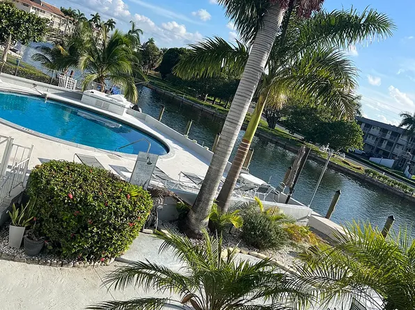 467 Golden Isles Dr, Hallandale, FL 33009