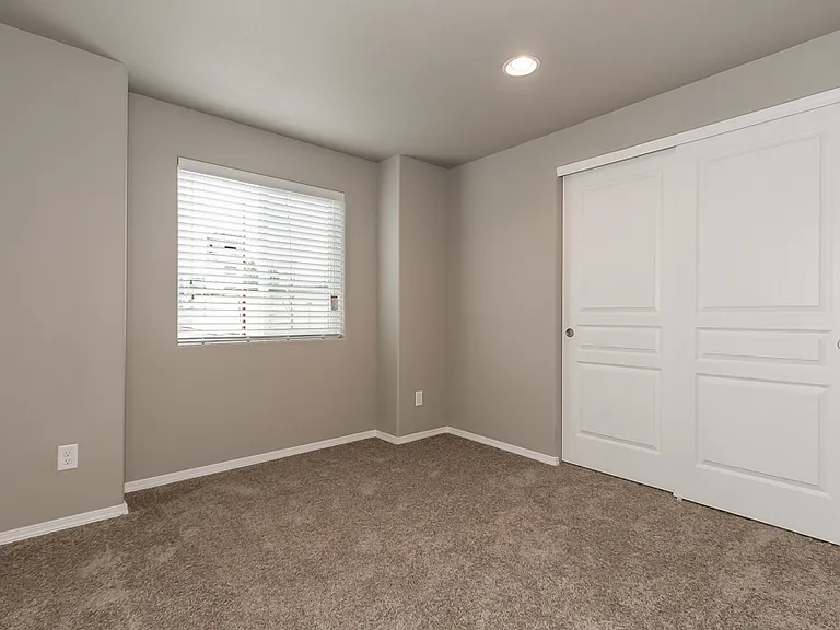 981 N Pacific Hwy #99 — Photo 8