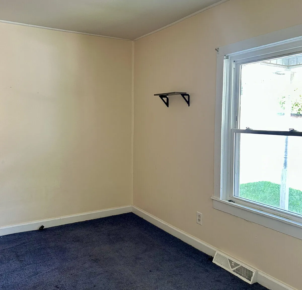 2 bed, 1.0 bath, 768 sqft, $900 — Photo 4